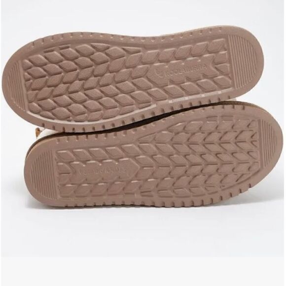 UGG    - Picture 6 of 14